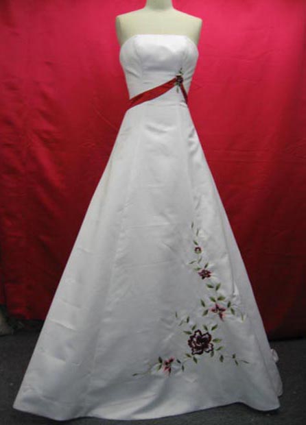 simple wedding dresses 2009. White simple wedding dress